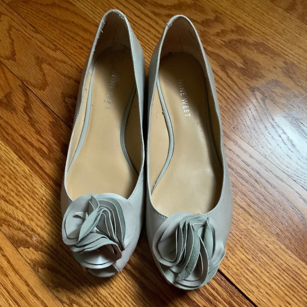 Shoes, leather flat, peep toe